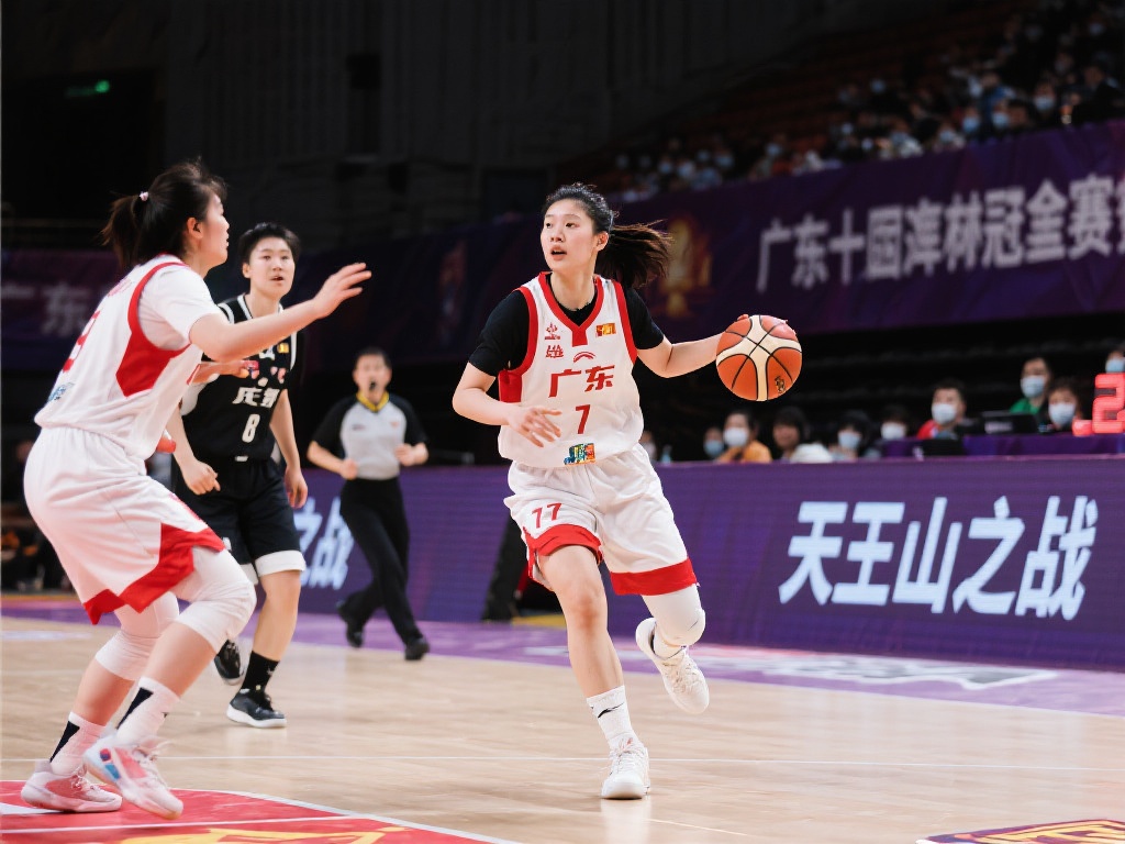 另一边，广东女篮在与劲敌的对决中迎来了备